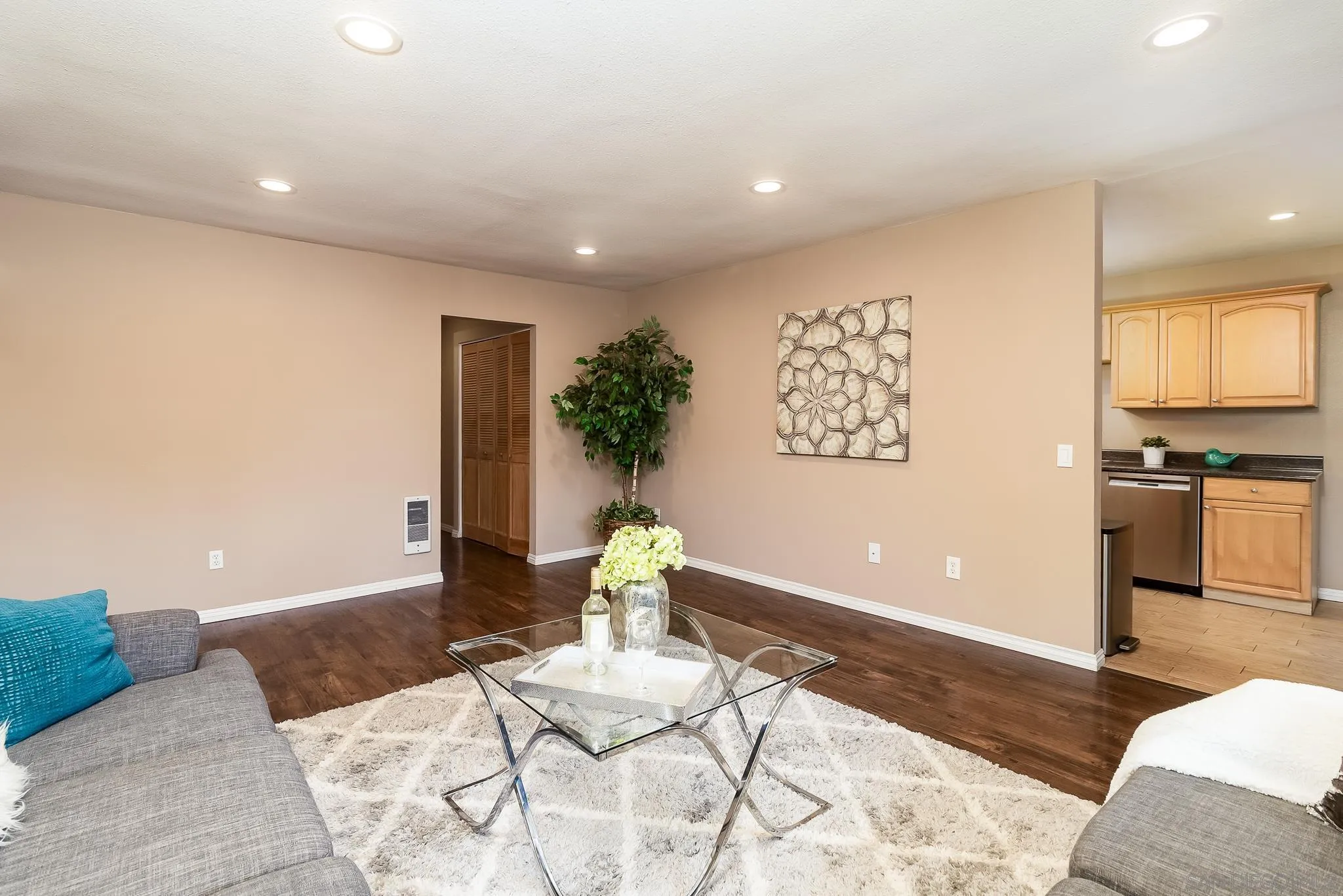 1420 Hilltop Dr Unit 102