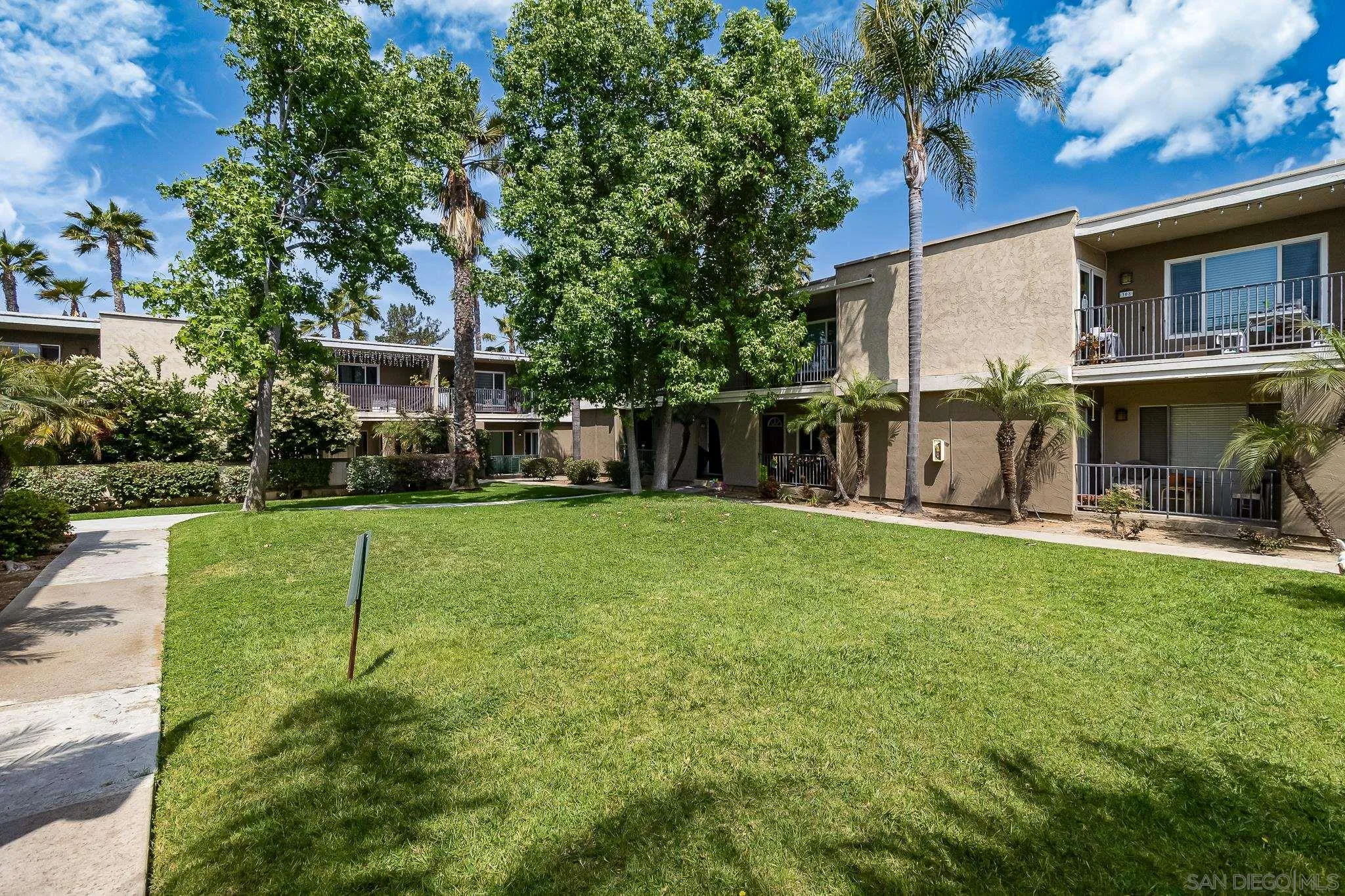 1420 Hilltop Dr Unit 102