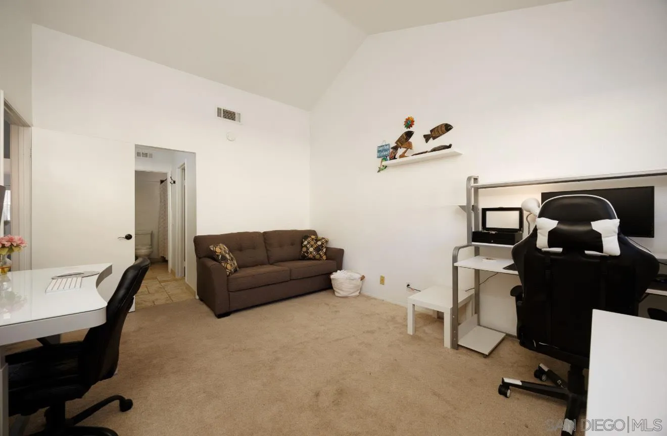9250 Camino Del Verde
