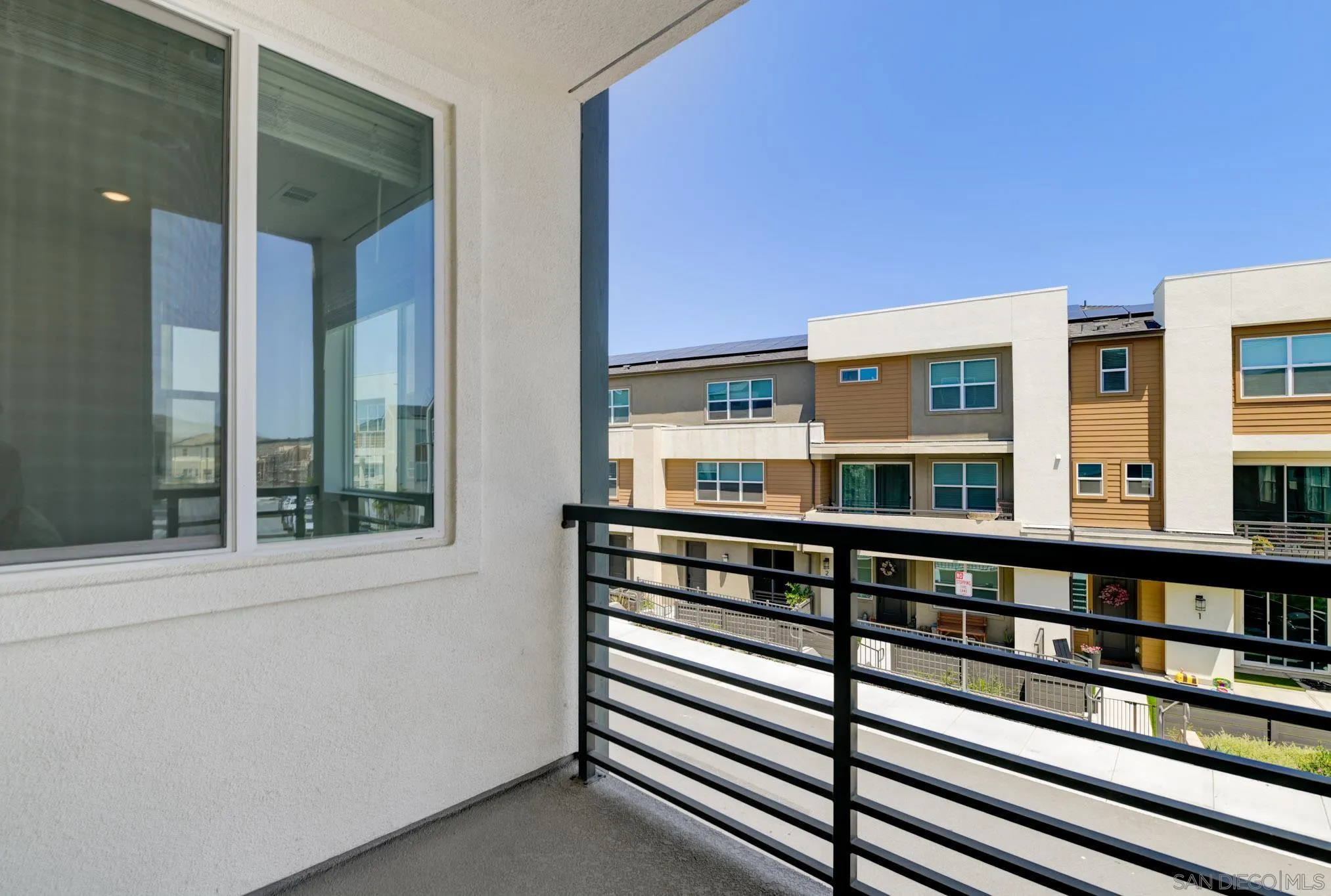 832 Makani Unit 1