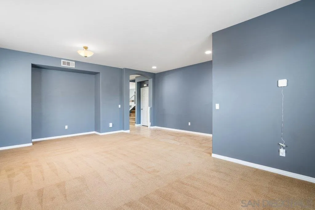 35972 Carlton