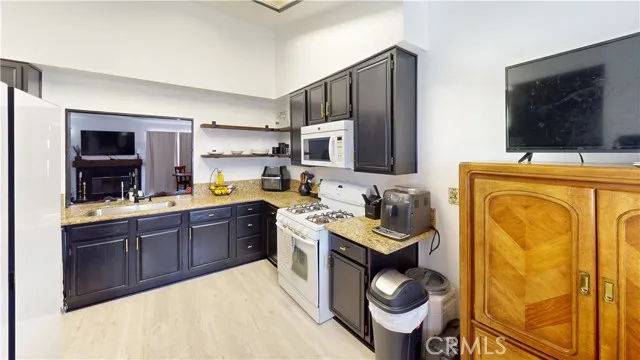 41182 Cardinal Flower Drive