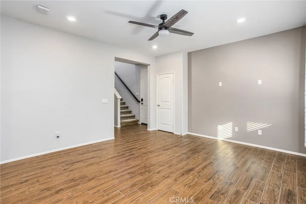 30469 Village Knoll Dr