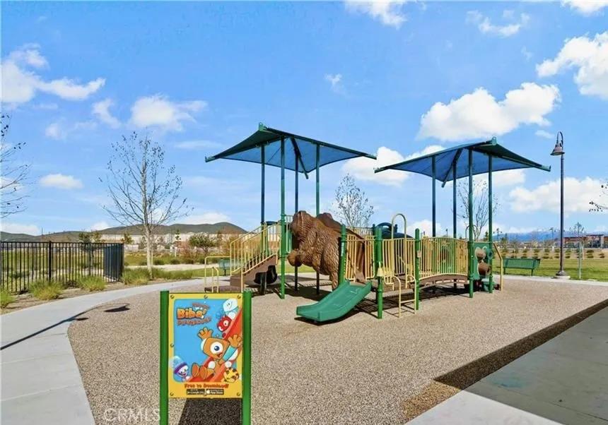 30469 Village Knoll Dr