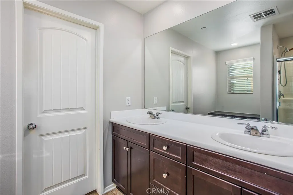 30469 Village Knoll Dr