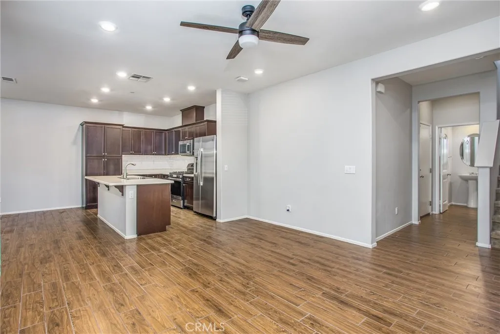 30469 Village Knoll Dr