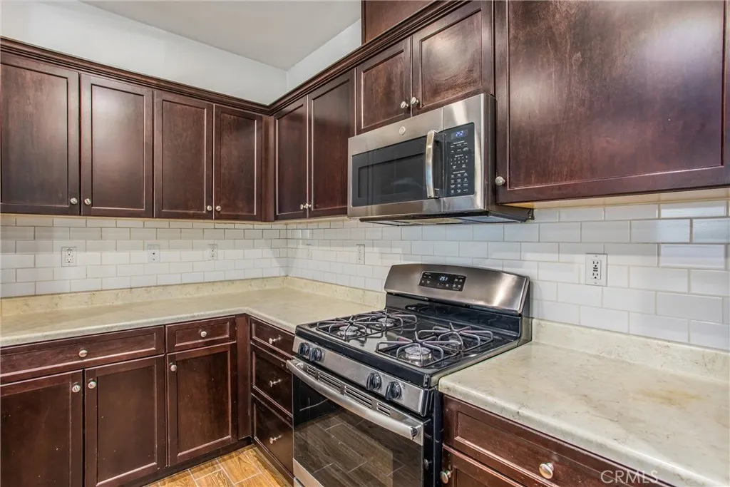 30469 Village Knoll Dr