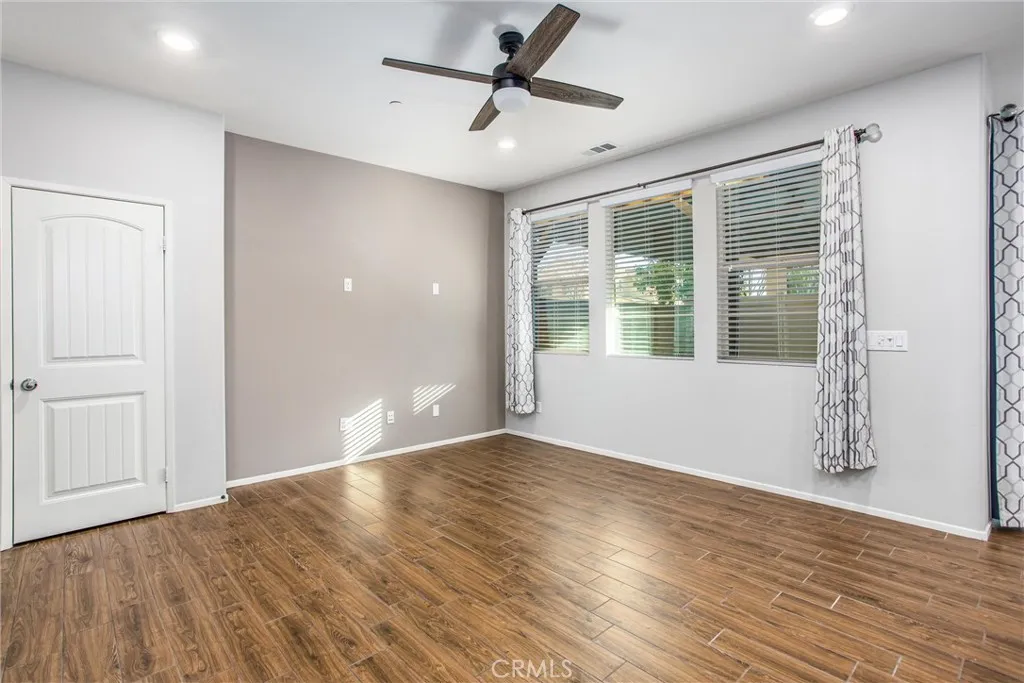 30469 Village Knoll Dr