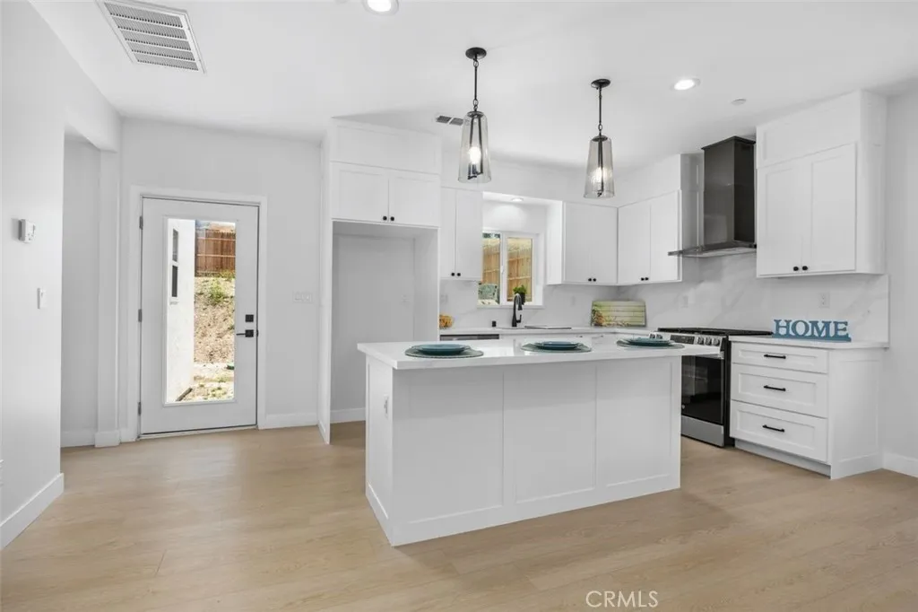 16953 Gunnerson Street