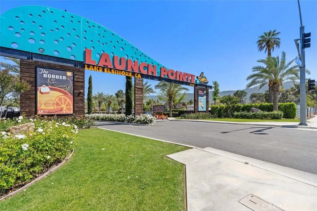 16953 Gunnerson Street