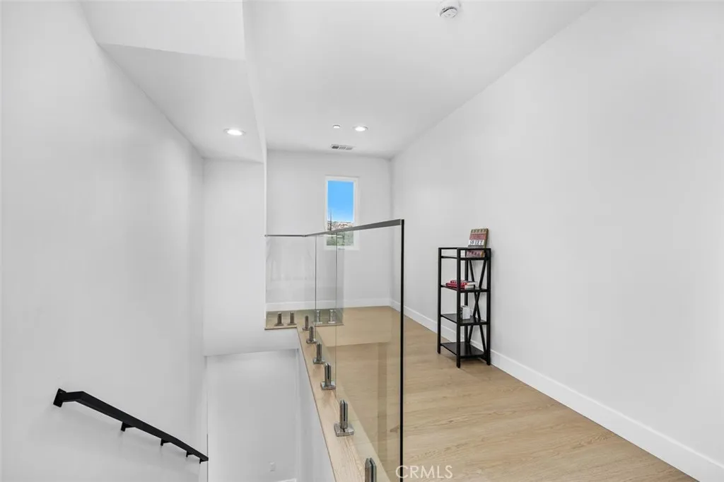 16953 Gunnerson Street