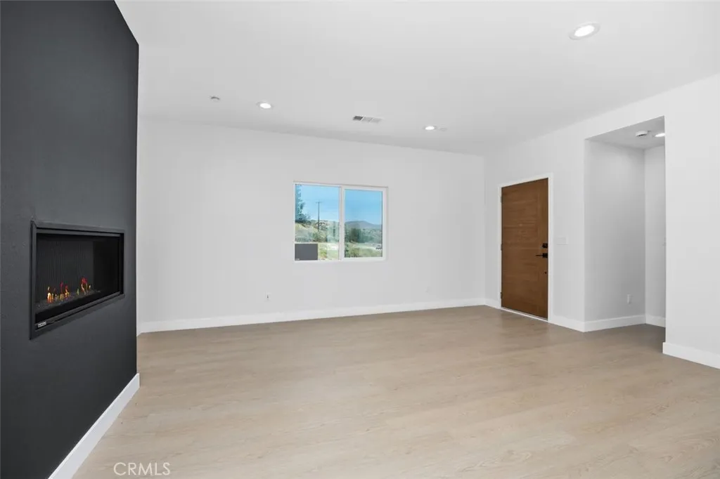 16953 Gunnerson Street