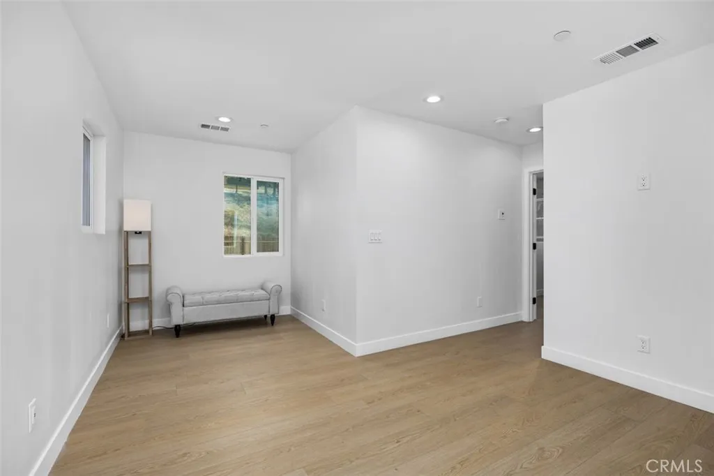 16953 Gunnerson Street