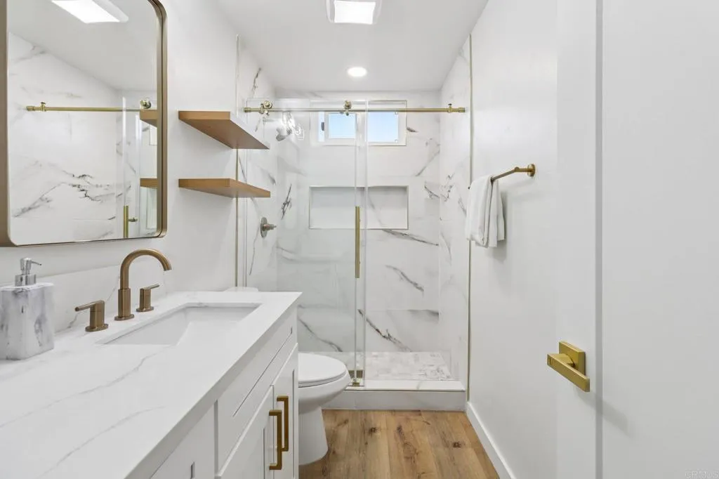 1917 Friendly Drive, Vista