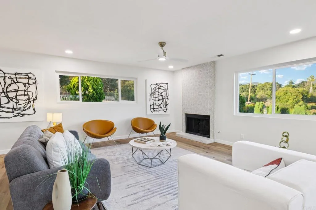 1917 Friendly Drive, Vista