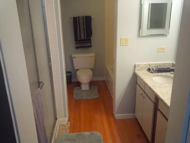 900 W AINSLIE Street Unit: A