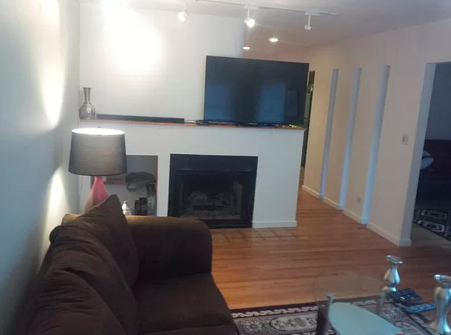 900 W AINSLIE Street Unit: A