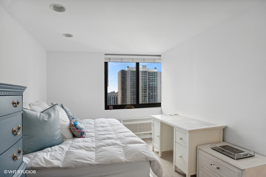 1221 N Dearborn Parkway Unit: PH10