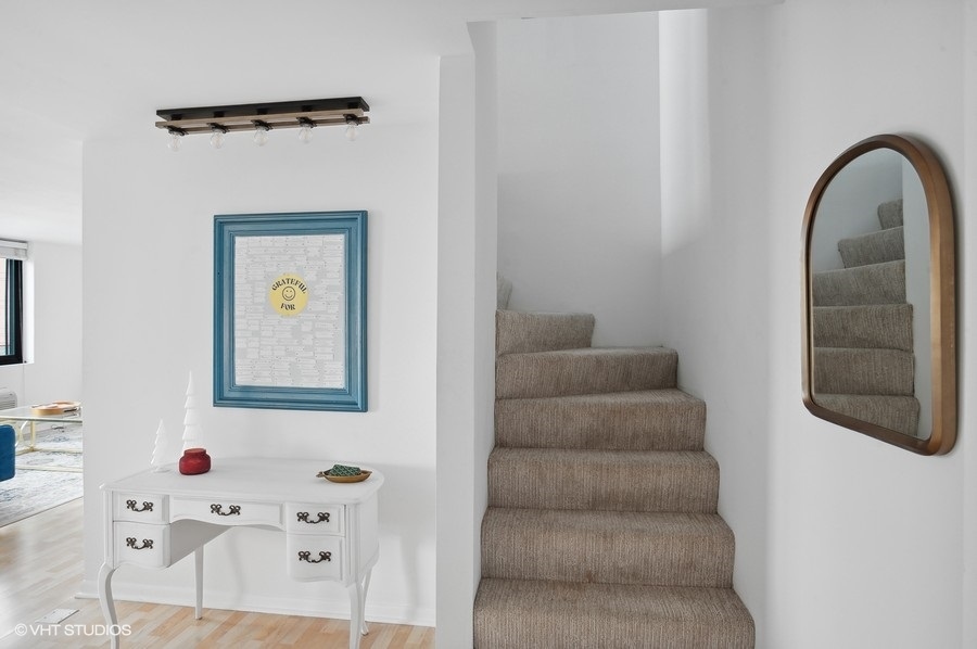 1221 N Dearborn Parkway Unit: PH10