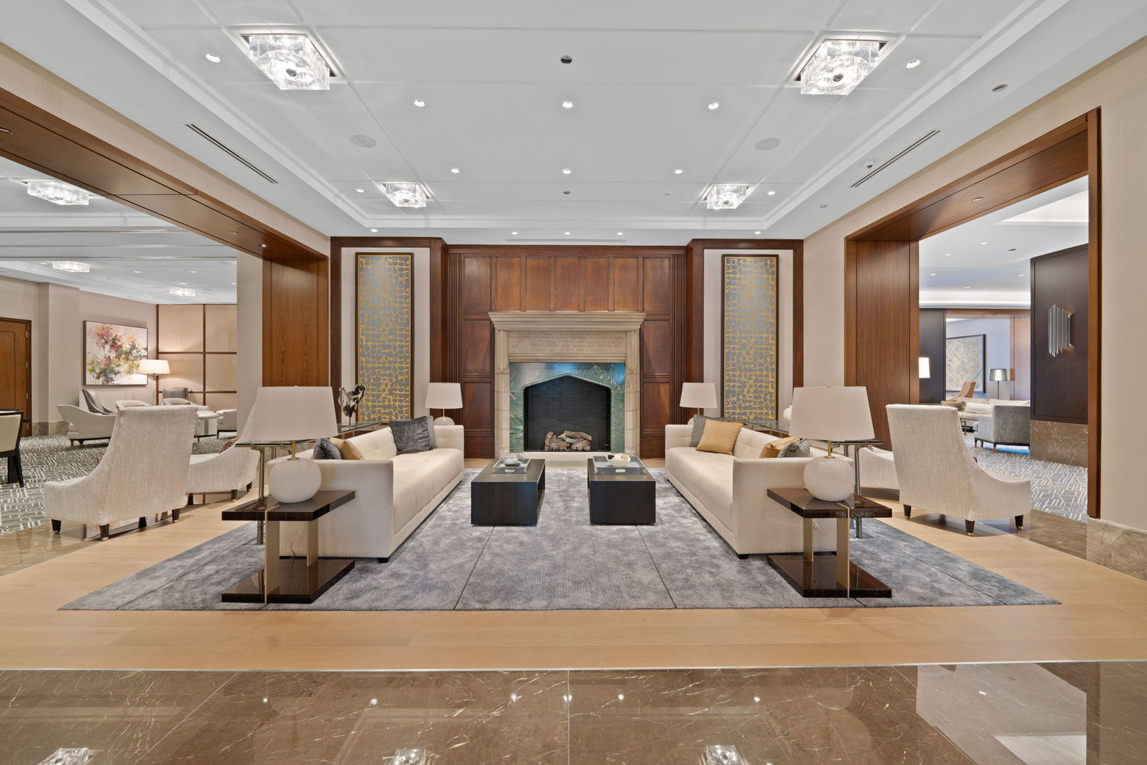 435 N Michigan Avenue Unit: 709