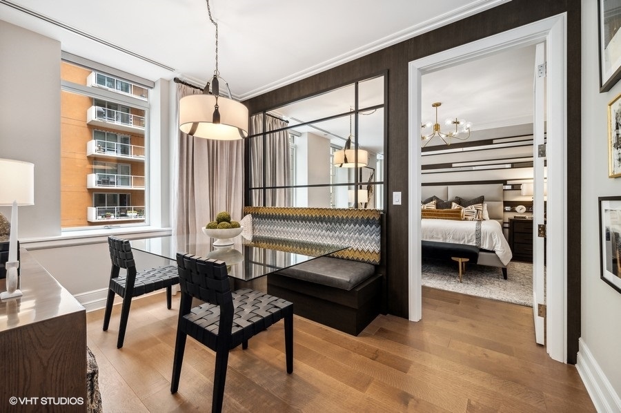 435 N Michigan Avenue Unit: 709