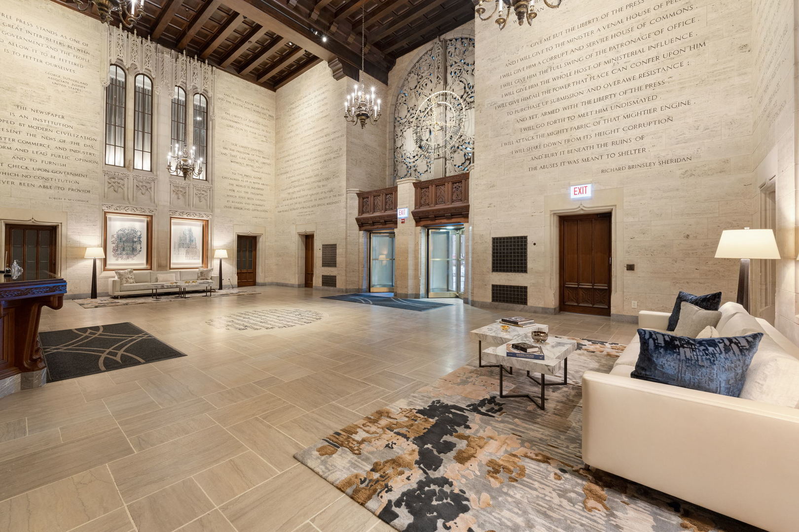 435 N Michigan Avenue Unit: 709