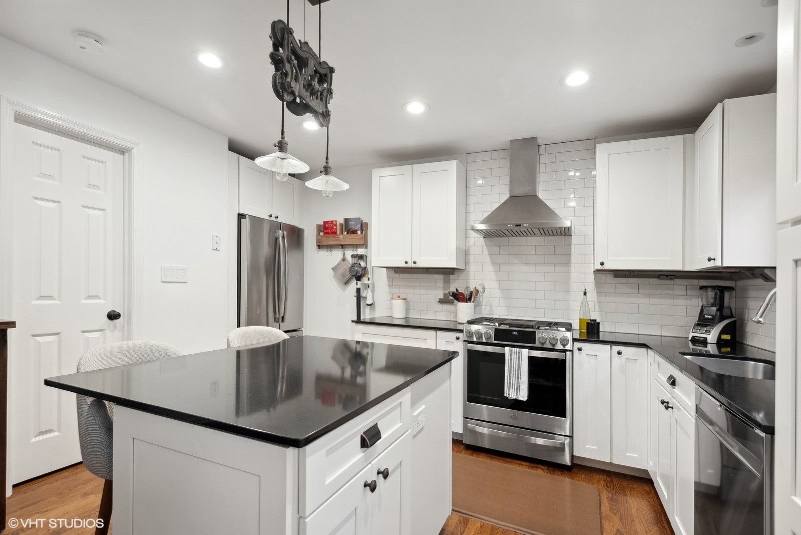 1241 W Fletcher Street Unit: C