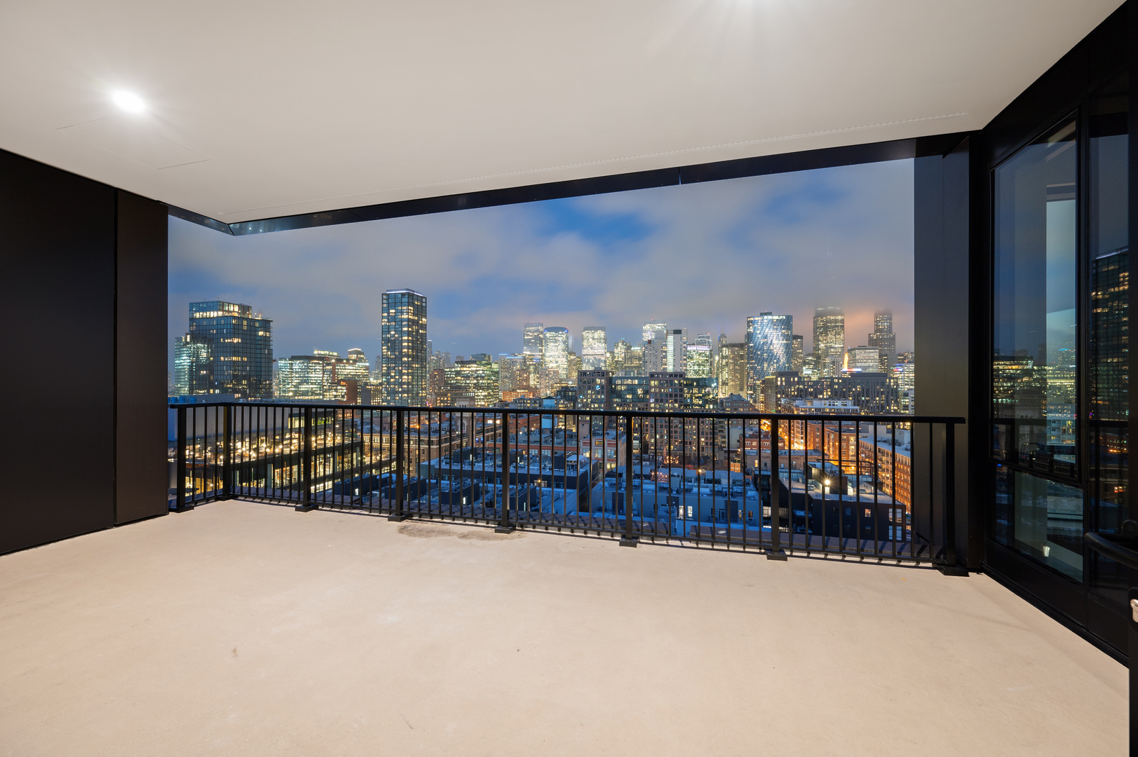 21 N May Street Unit: 1401