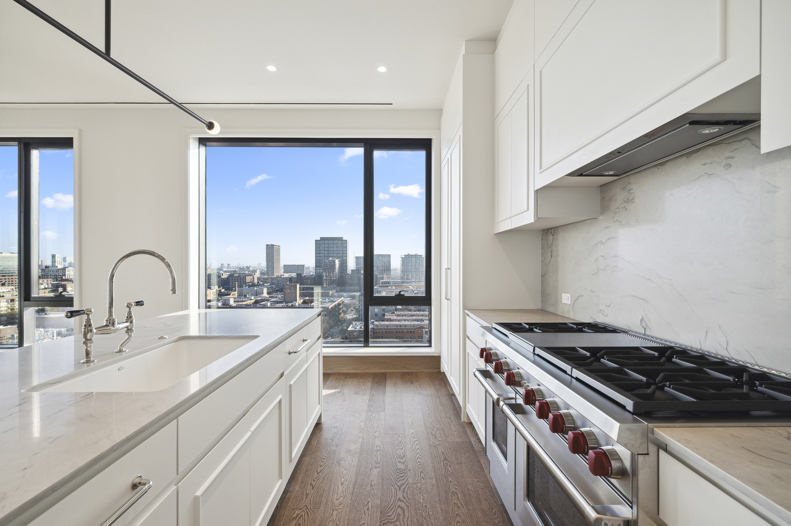 21 N May Street Unit: 1401