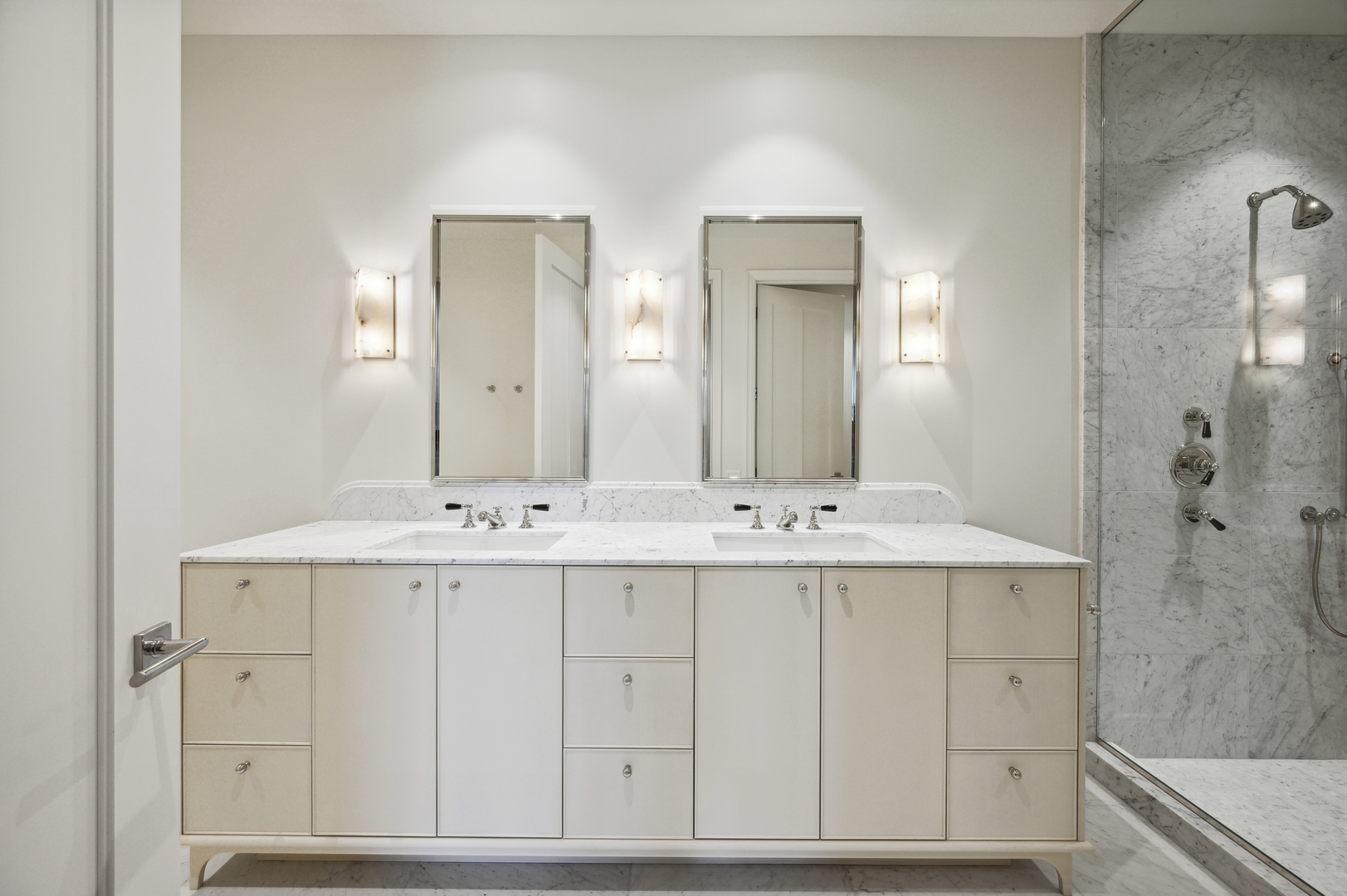 21 N May Street Unit: 1401