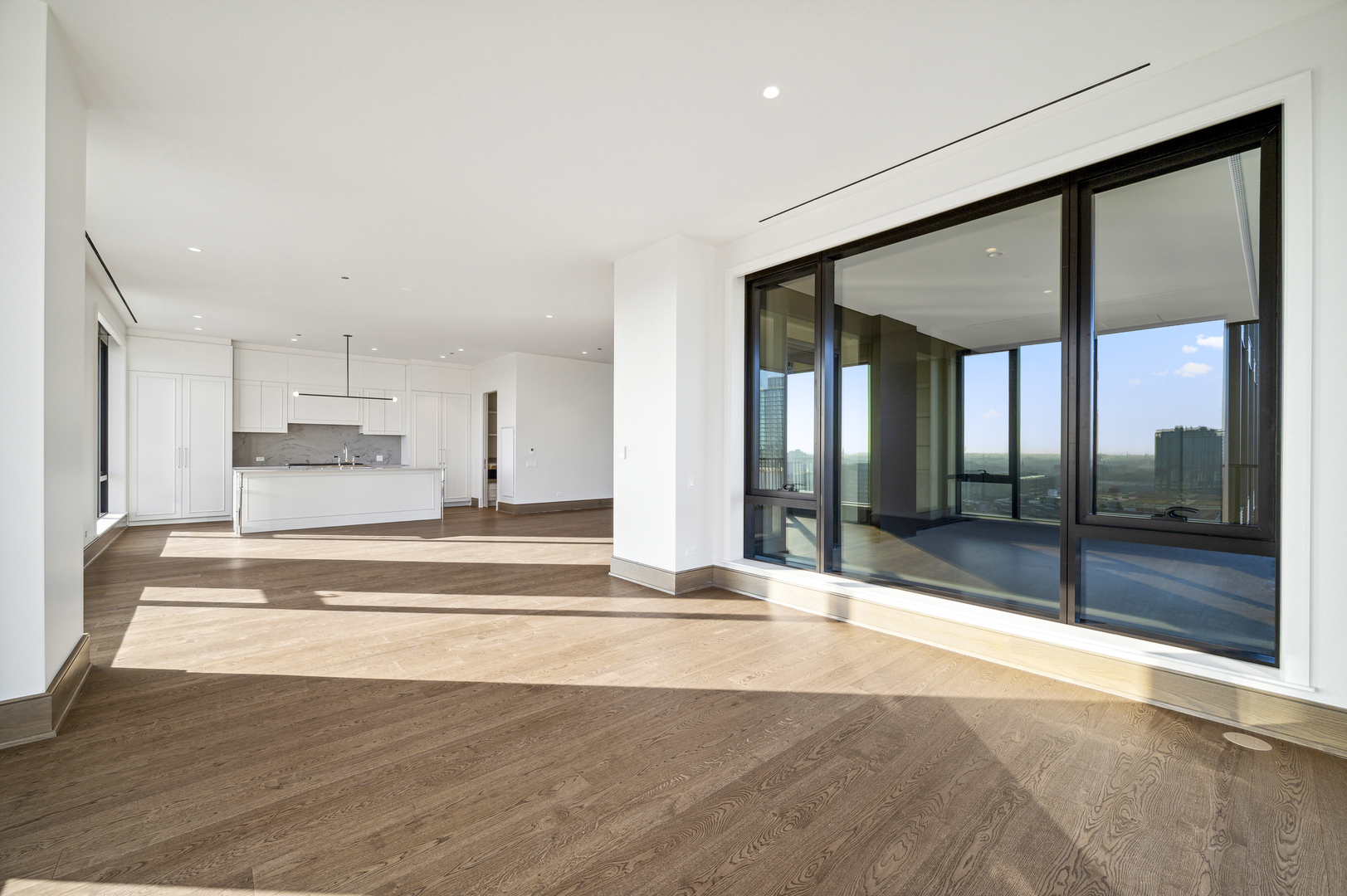 21 N May Street Unit: 1401