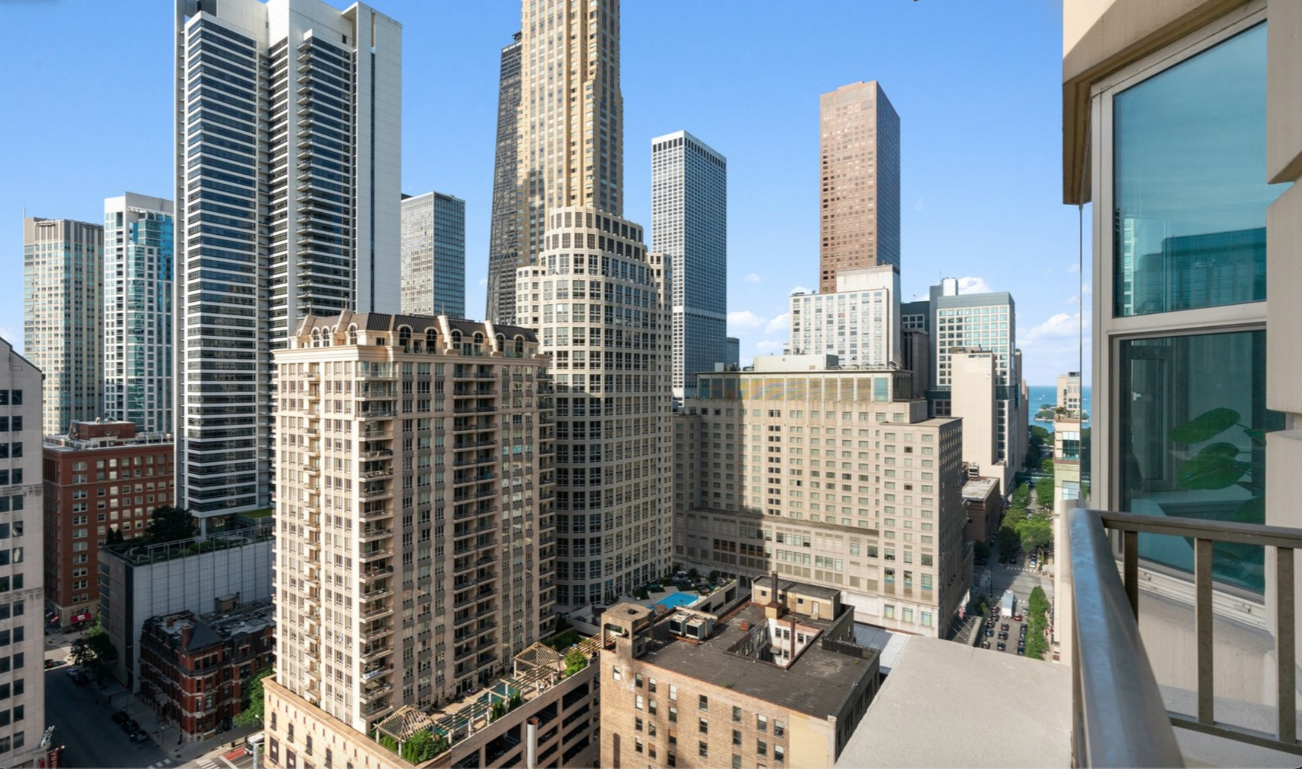 25 E Superior Street Unit: 2303