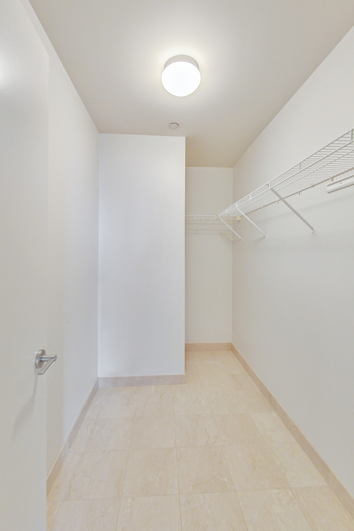 60 E Monroe Street Unit: 3803