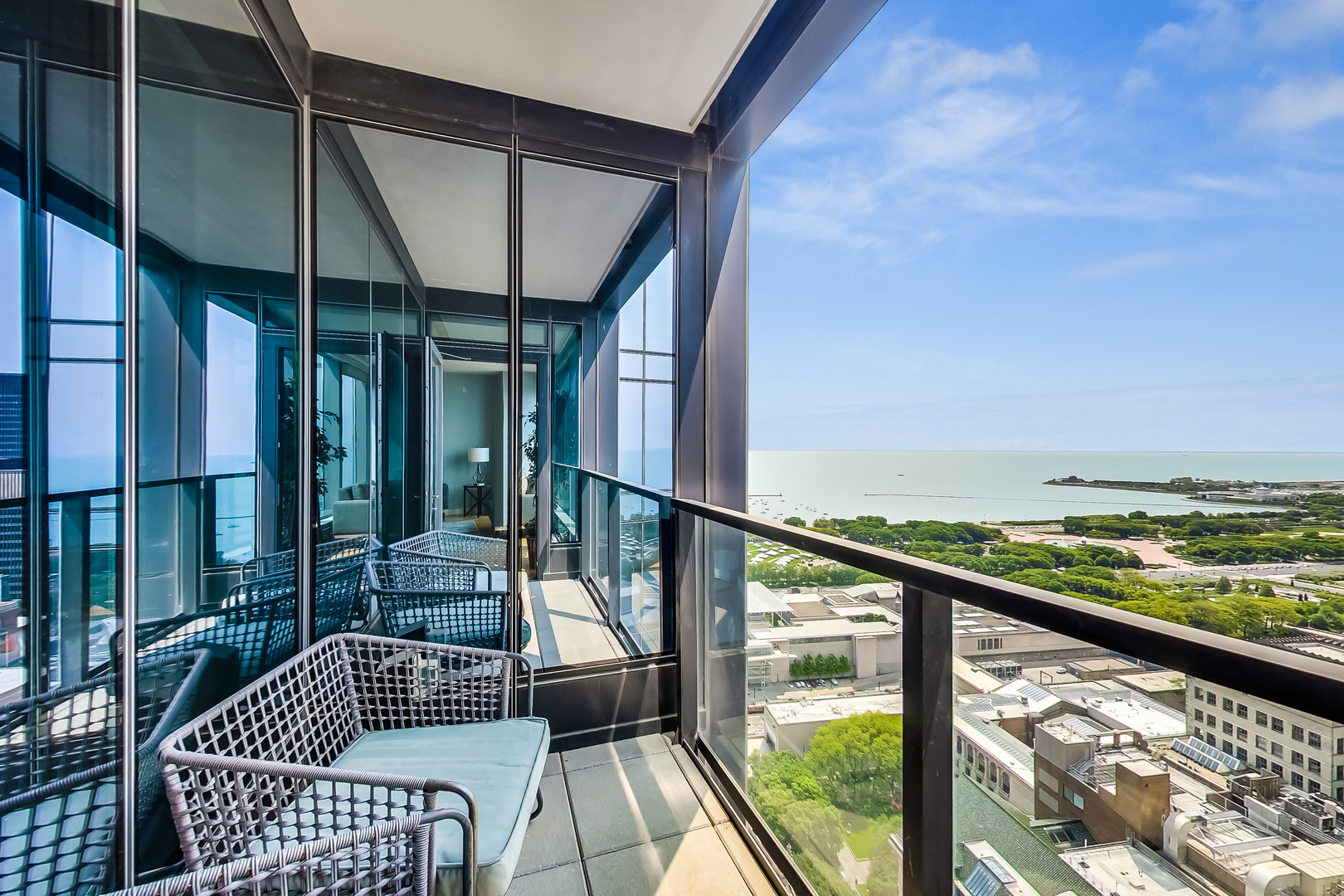 60 E Monroe Street Unit: 3803