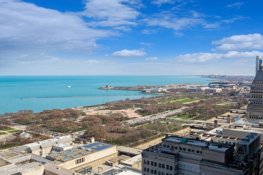 60 E Monroe Street Unit: 3803