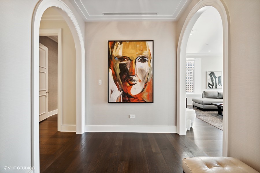 118 E Erie Street Unit: 32G