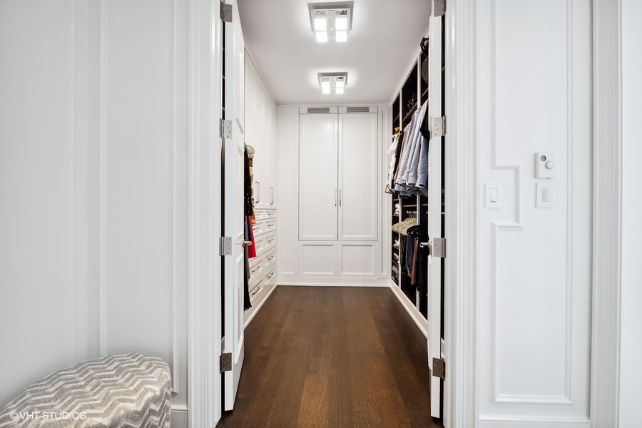 118 E Erie Street Unit: 32G