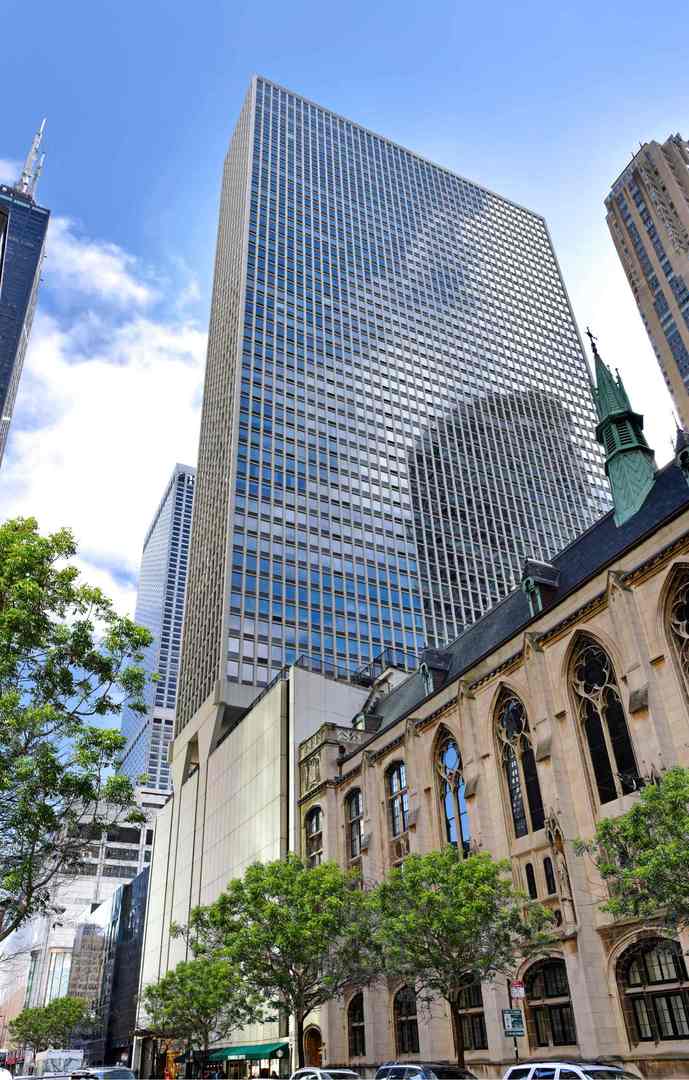 111 E Chestnut Street Unit: 39K