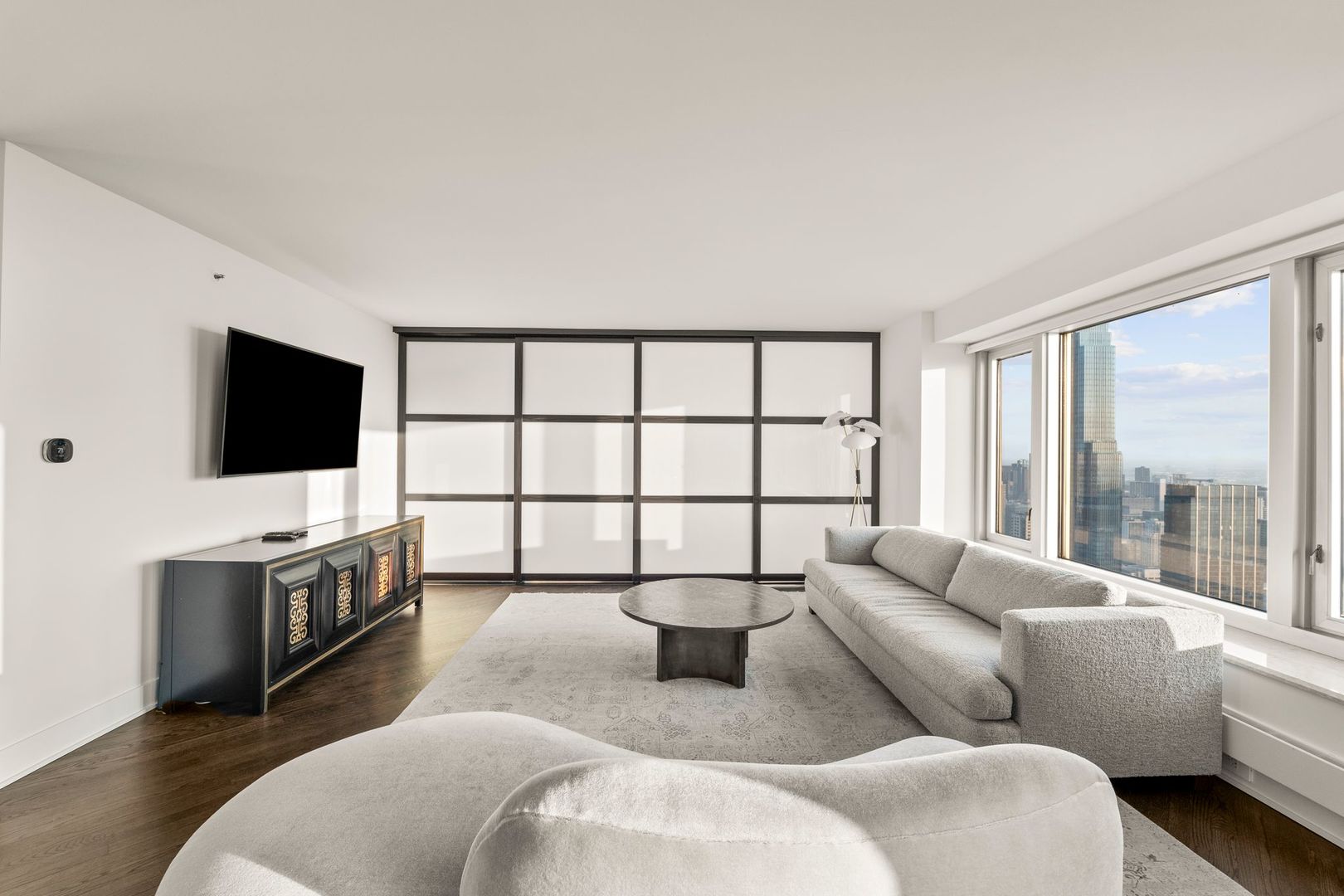 132 E DELAWARE Place Unit: 5303