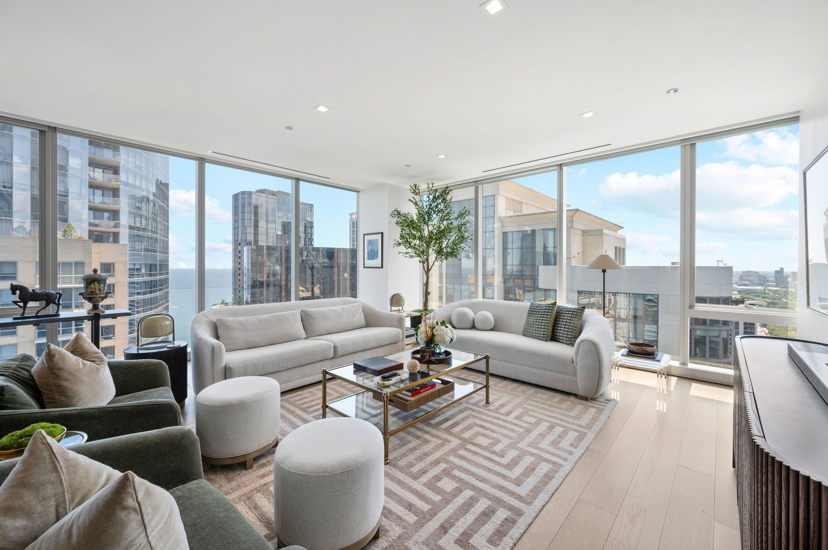 363 E Wacker Drive Unit: 3109