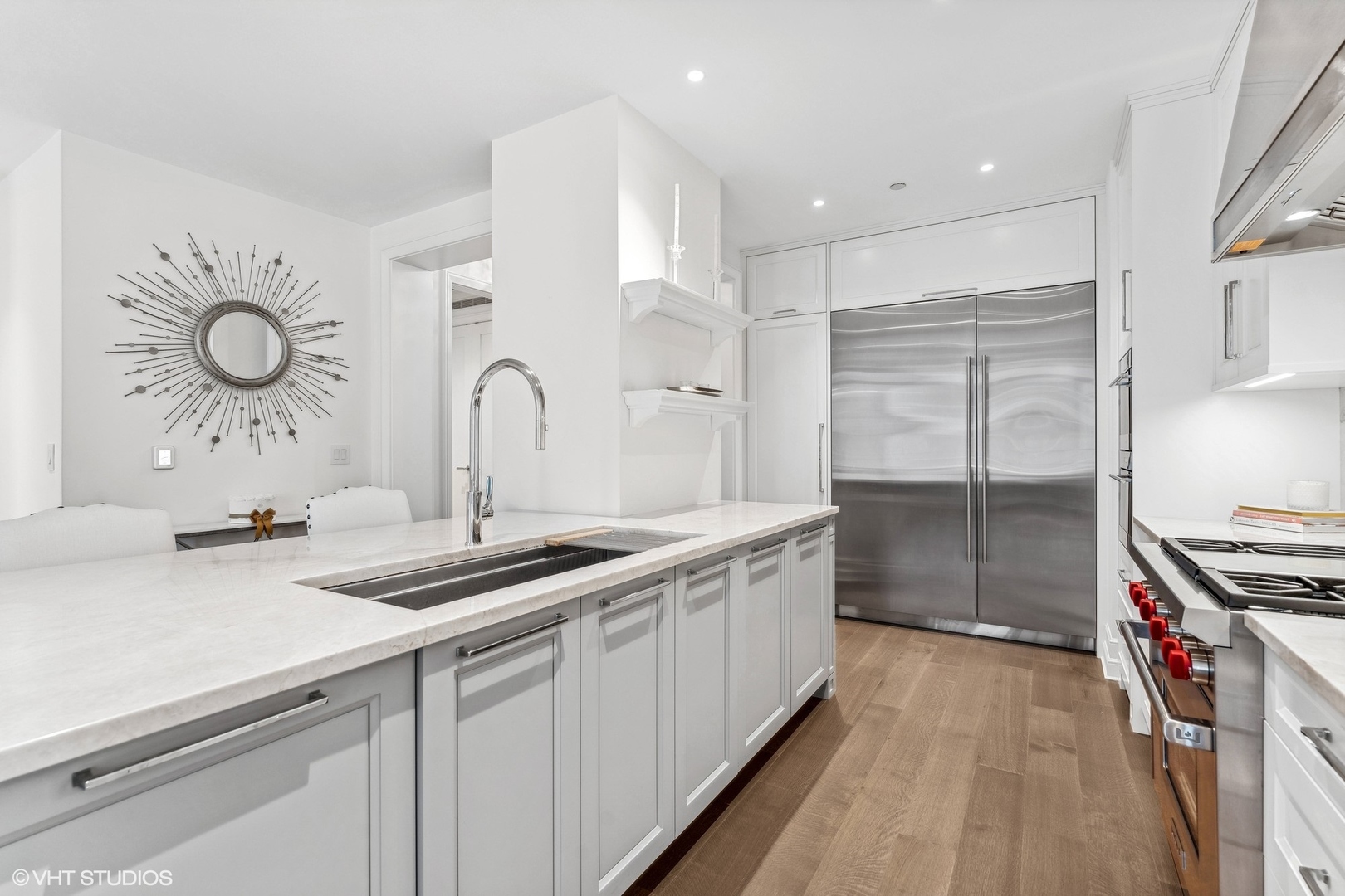 435 N Michigan Avenue Unit: 810