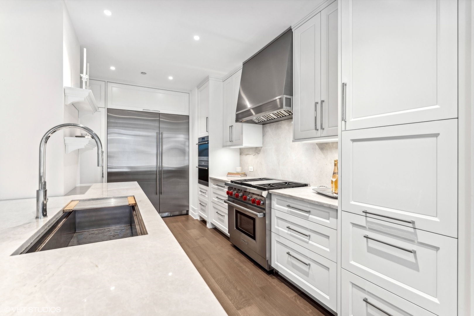 435 N Michigan Avenue Unit: 810