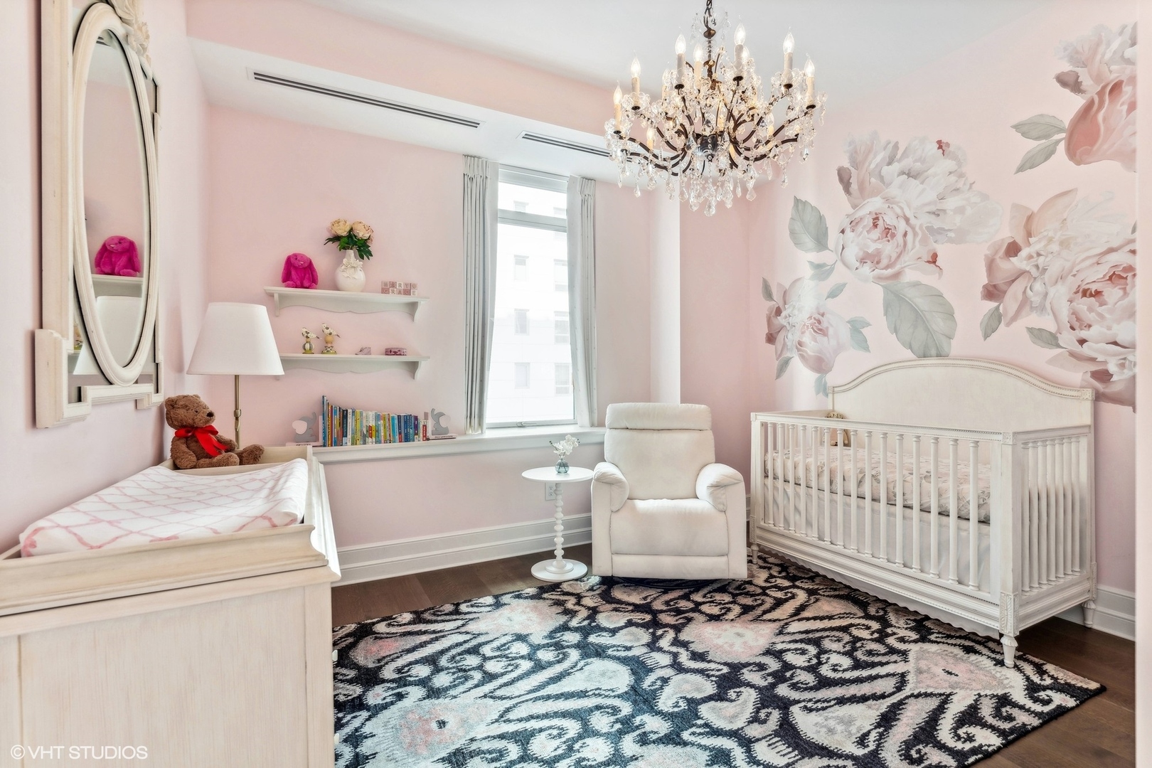 435 N Michigan Avenue Unit: 810