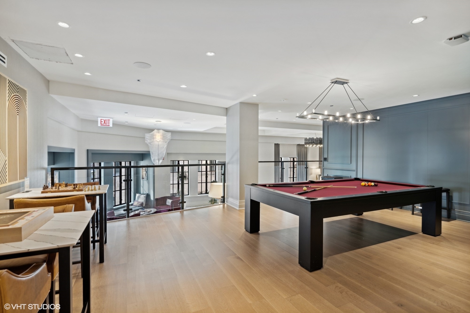 435 N Michigan Avenue Unit: 810