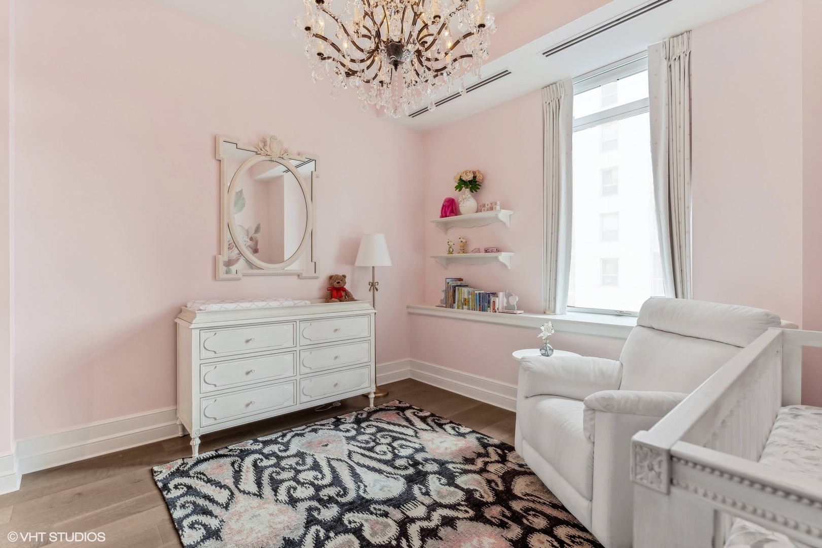 435 N Michigan Avenue Unit: 810