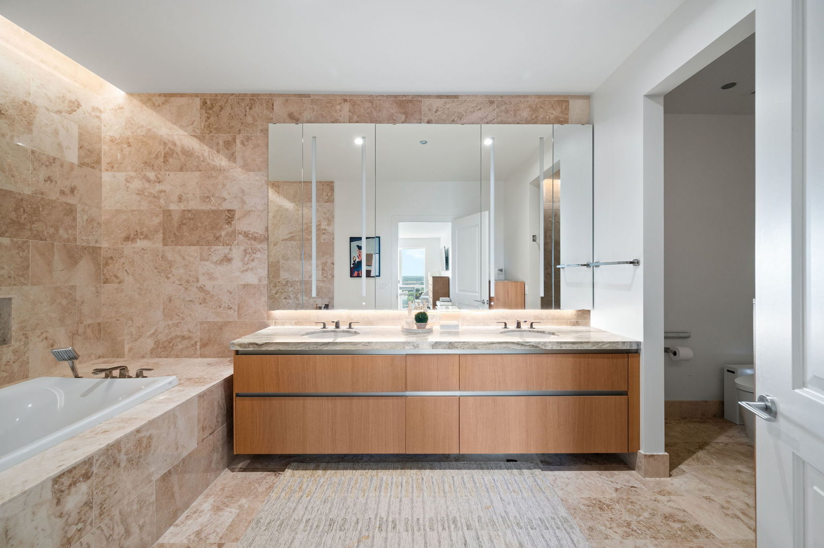 363 E Wacker Drive Unit: 3109