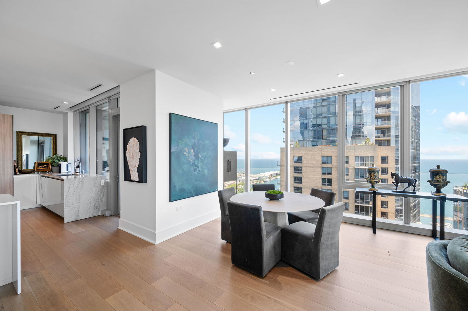 363 E Wacker Drive Unit: 3109