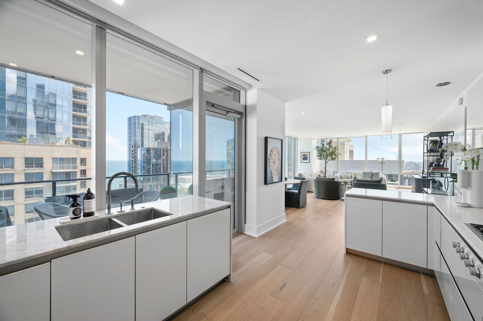 363 E Wacker Drive Unit: 3109