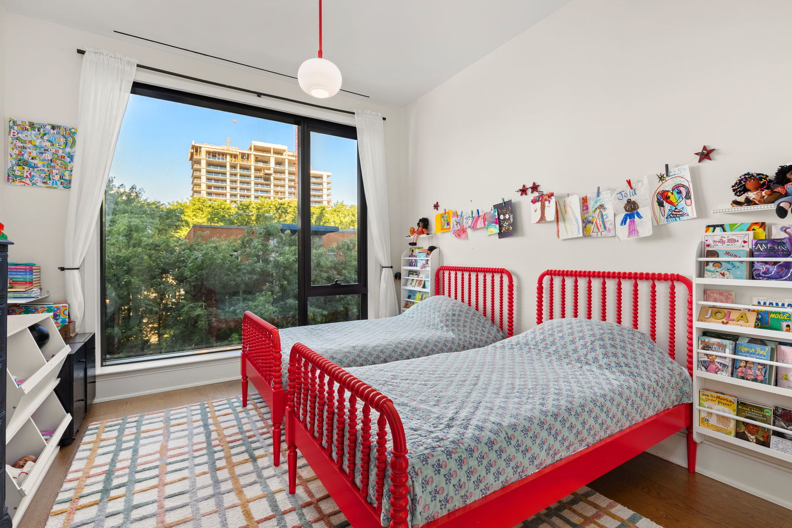 21 N May Street Unit: 405