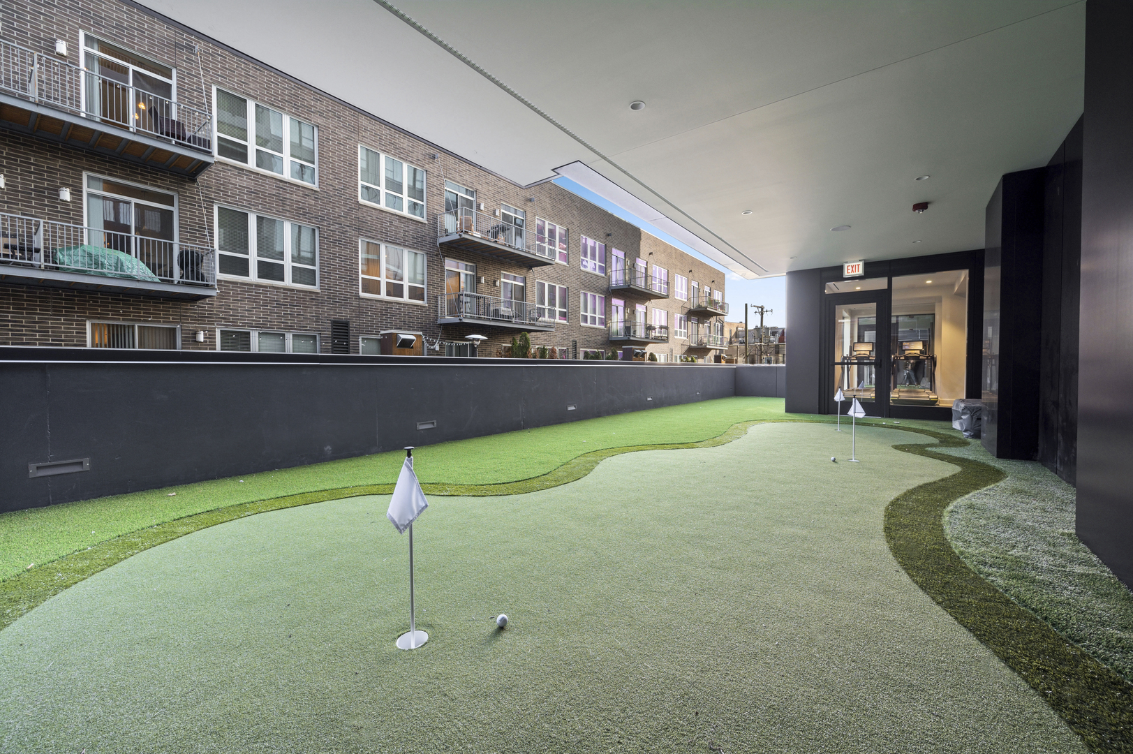 21 N May Street Unit: 405